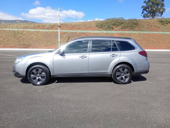 SUBARU OUTBACK 3.6 4X4 I6 24V GASOLINA 4P AUTOMÁTICO SUBARU OUTBACK 3.6 4X4 I6 24V GASOLINA 4P AUTOMÁTICO